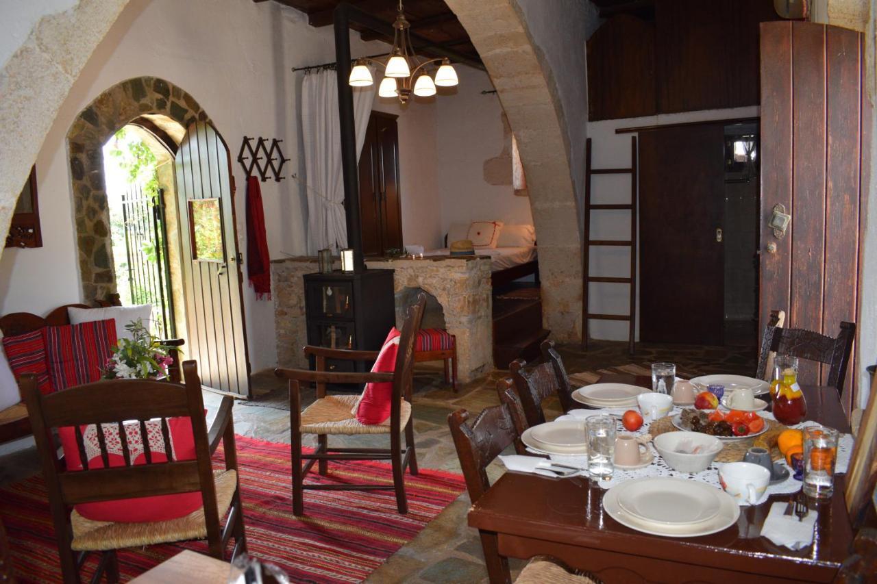 Вілла Anna'S Stone House Megala Chorafia Екстер'єр фото