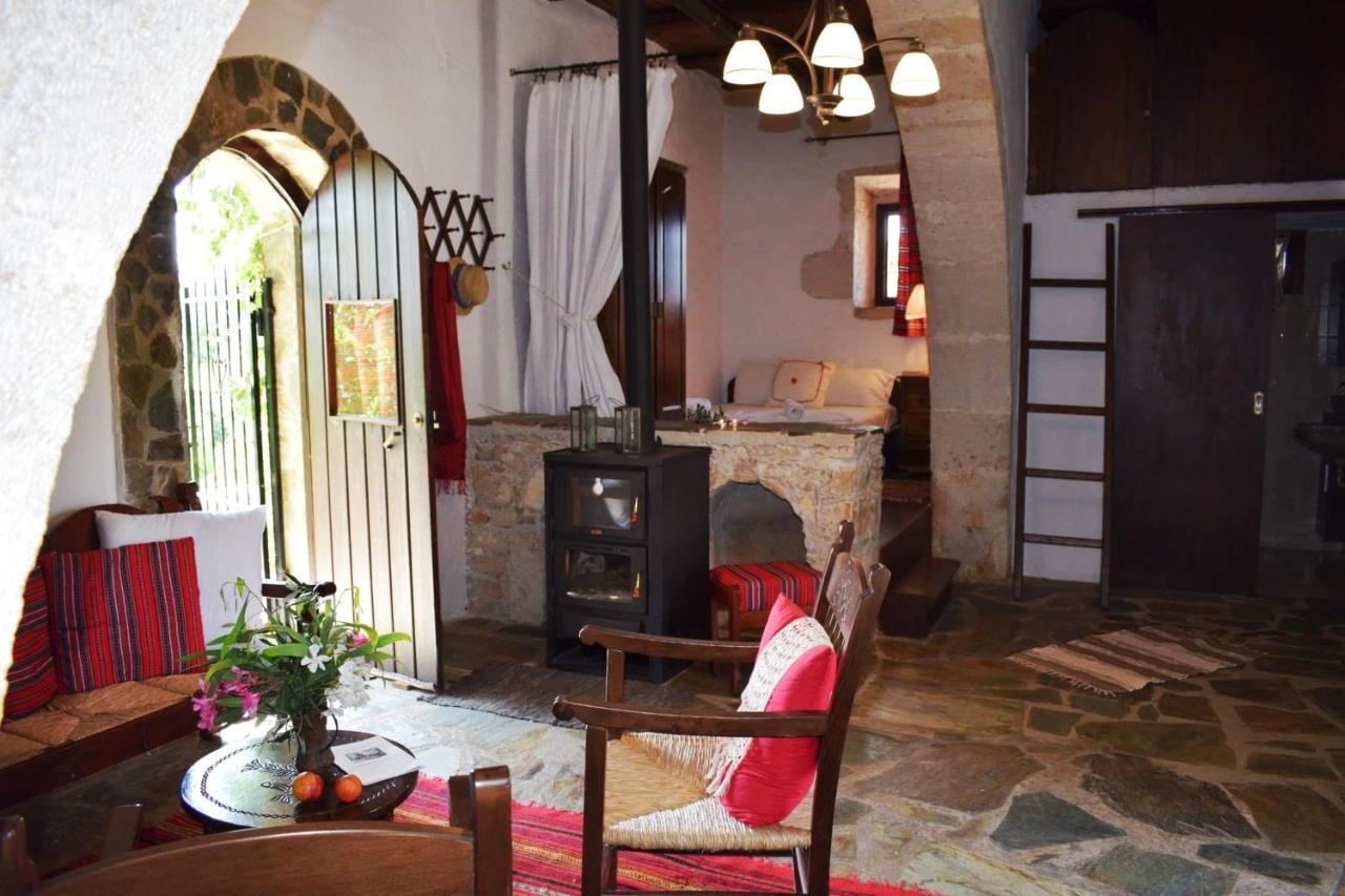 Вілла Anna'S Stone House Megala Chorafia Екстер'єр фото